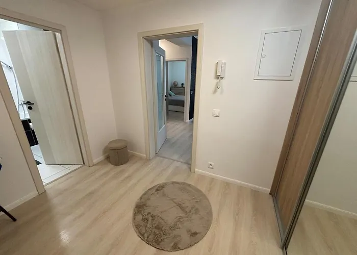 Zelene Atrium Premium شقة ترنافا